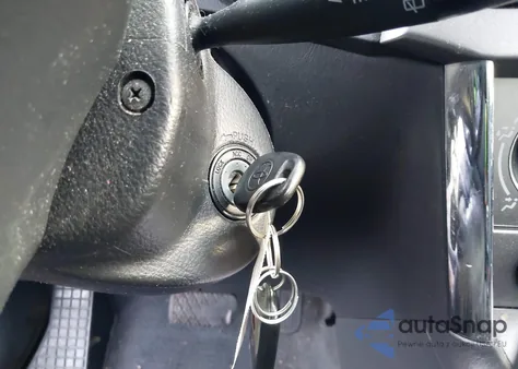 2006 Toyota Matrix из США, поврежденный, VIN 2T1LR30E96C560145